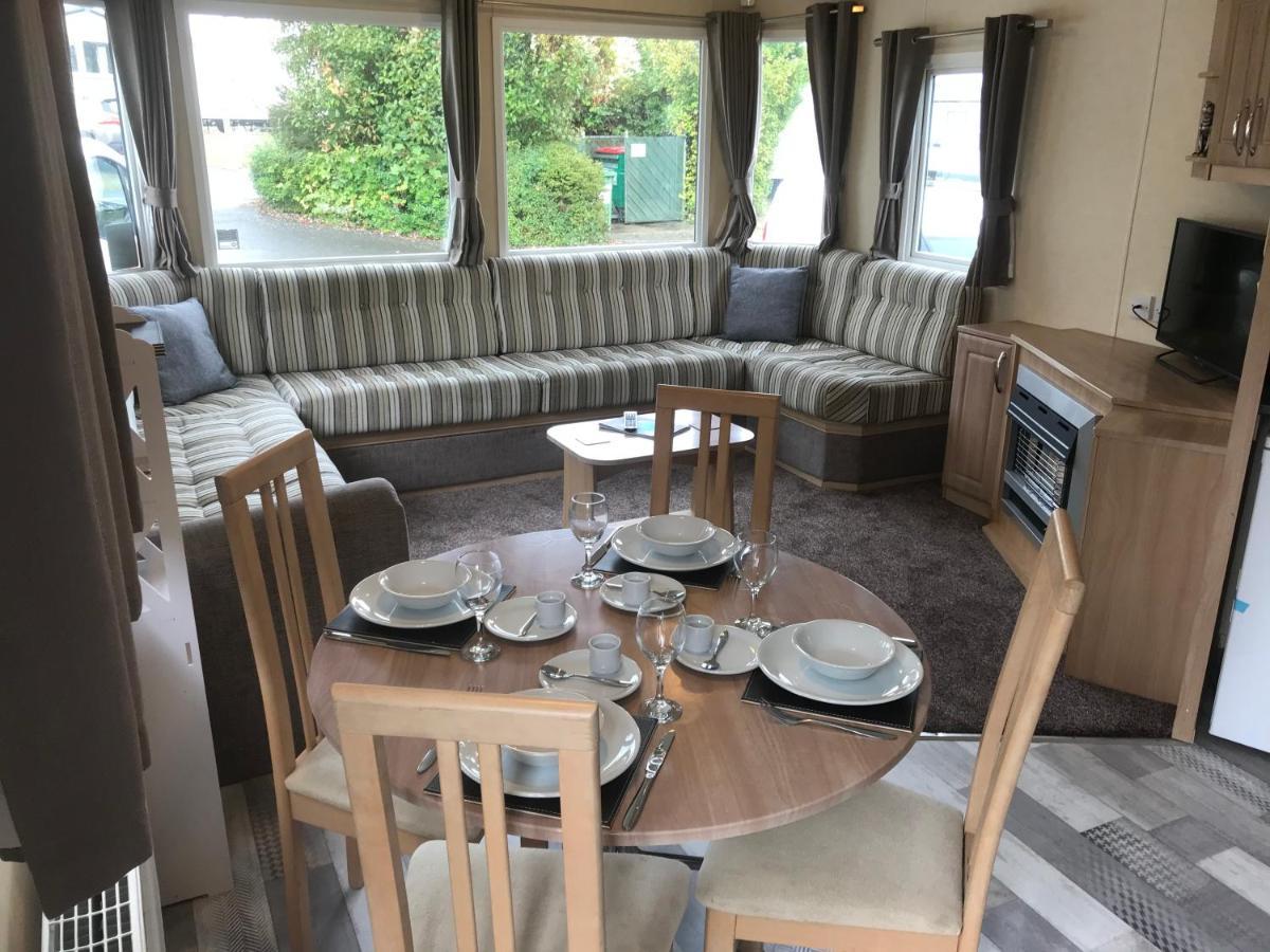 Accessible Wheelchair Friendly Caravan, Lg24, Shanklin, Isle Of Wight Exteriör bild